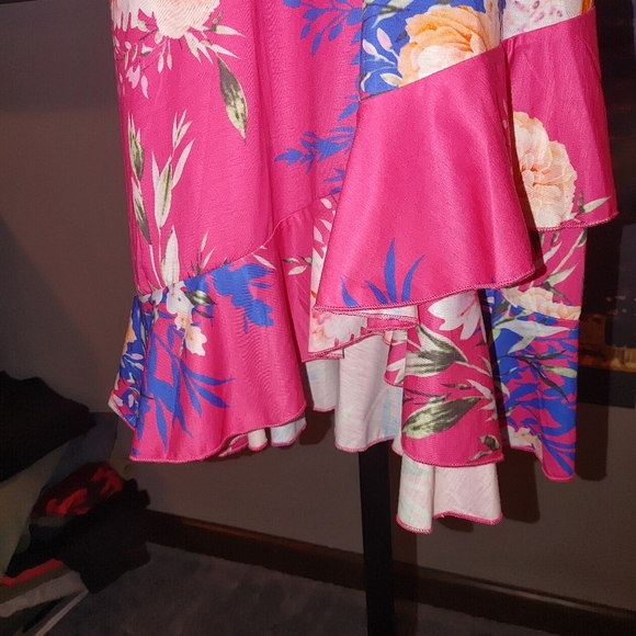 Amazon Floral Pink and Blue Dress With Adjustable Straps, Size XL - Picture 5 of 5